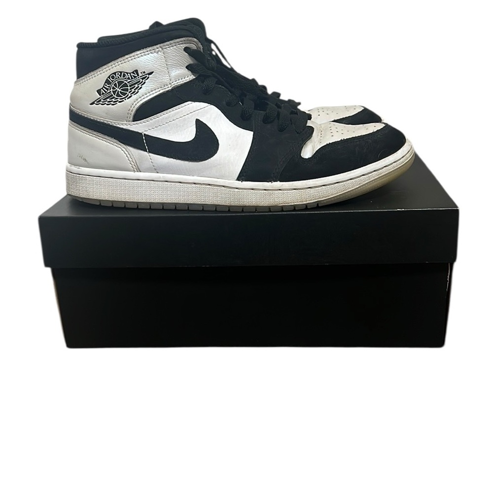 Nike Air Jordan 1 Mid SE Sneakers Men 9 White Black Pearlescent DH6933-100